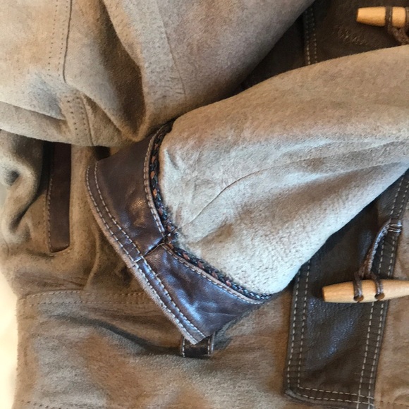 Jacket - Picture 4 of 7